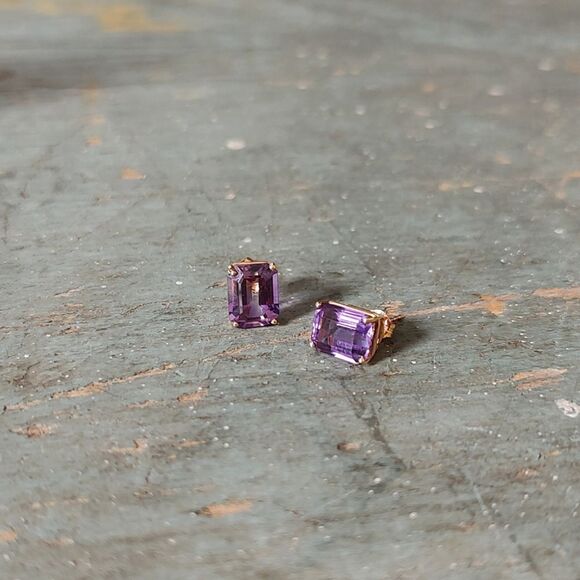HP💎14k💎Gold Vintage Clyde Duneier Amethyst Emerald Cut Earrings NEW/NOS - Picture 9 of 10